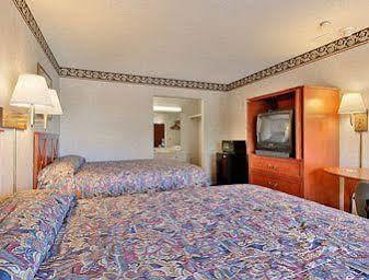 Rodeway Inn Leesburg Chain Of Lakes Luaran gambar